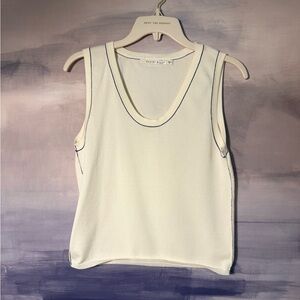 Women’s Butter Cream Sleeveless Layering Top with Exposed‎ Stitching